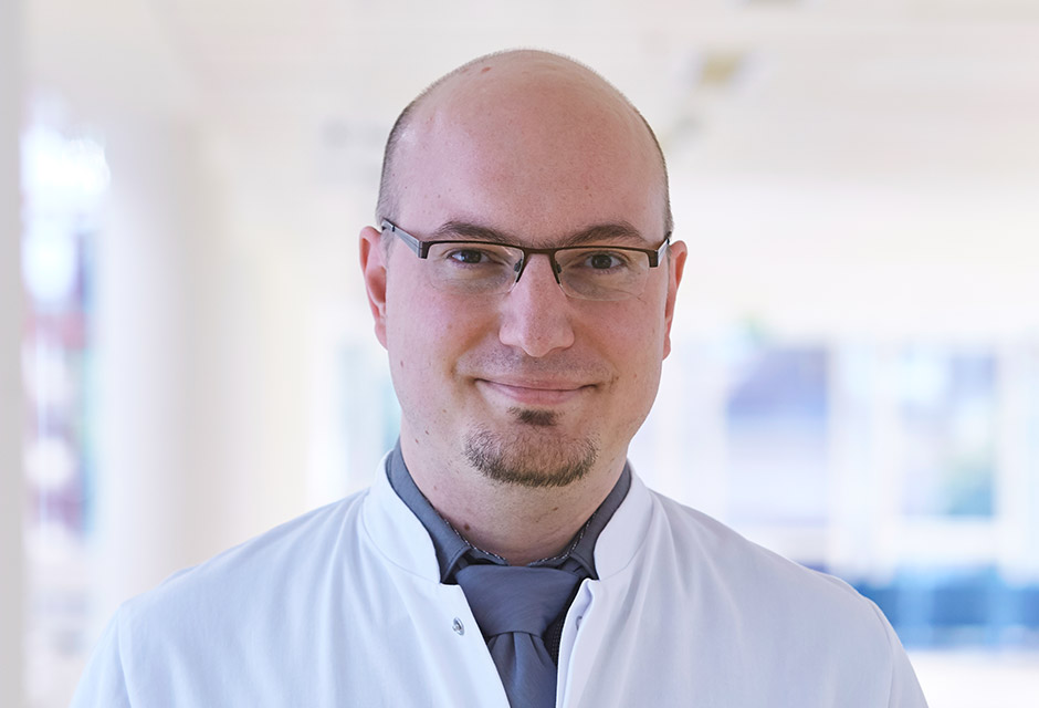 Dr. medic.  Tamás Büki